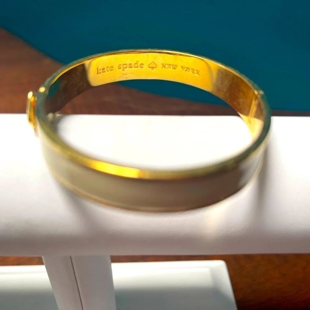 Kate Spade ♠️ Live Colorfully Hinged Bracelet - Picture 4 of 7